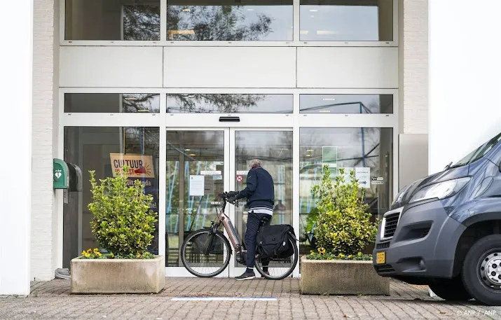 soest opent tijdelijke balie burgerzaken na brand in gemeentehuis