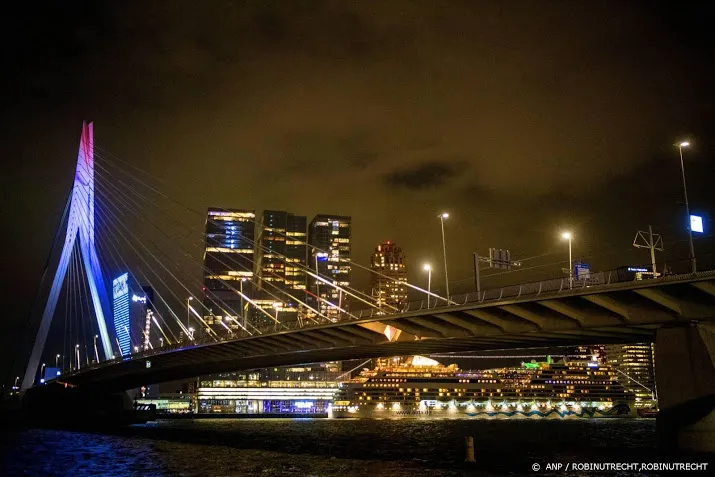 songfestival kleurt rotterdamse straten