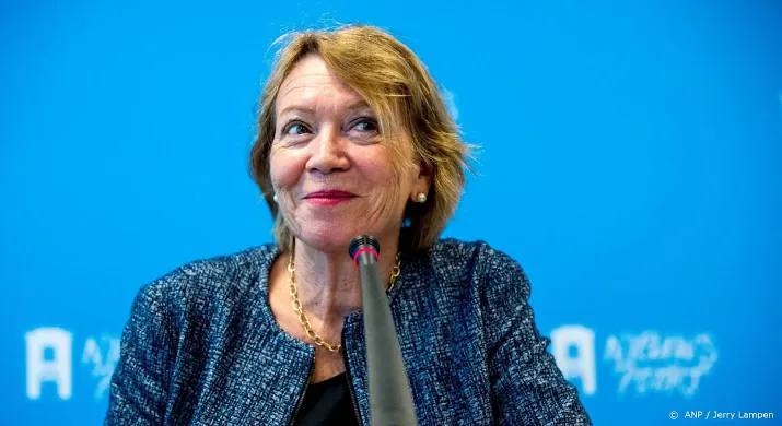 sorgdrager gaat nederlandse luchtaanval op hawija onderzoeken