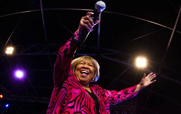 soulzangeres mavis staples 79 naar nederland