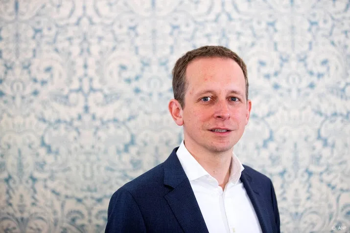 sp royeert zes geradicaliseerde zolderkamercommunisten