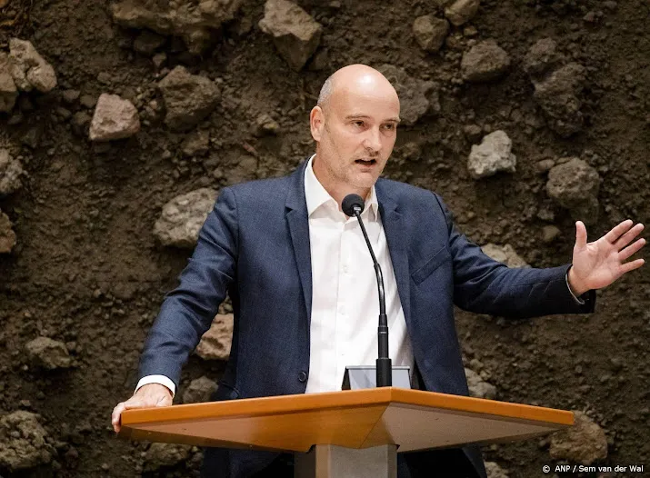 sp wil snel debat over rapport over hulp aan syrische rebellen