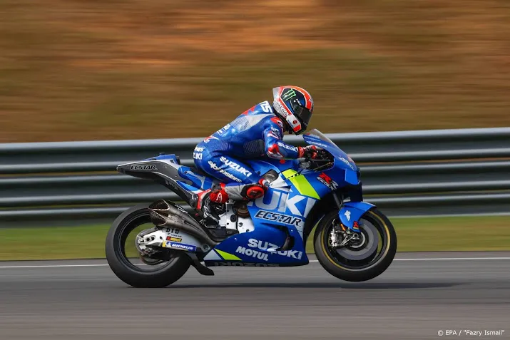 spaanse motorcoureur rins langer bij suzuki