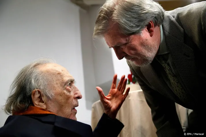 spaanse schrijver sanchez ferlosio overleden