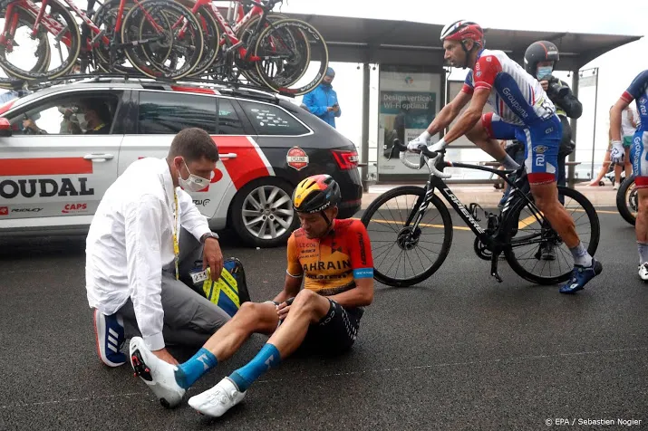 spaanse wielrenner valls met gebroken dijbeen uit tour