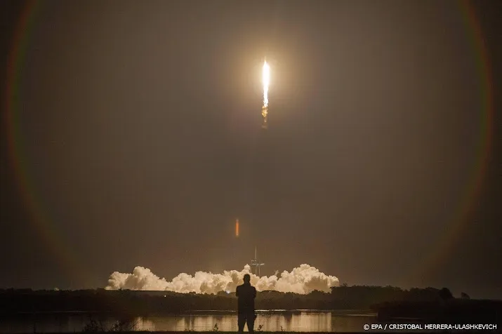 spacex haalt 337 miljoen dollar op in nieuwe investeringsronde