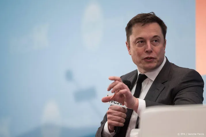spacex haalt miljard op bij beleggers