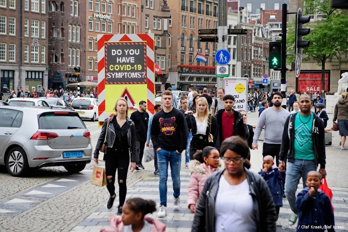 specialisten strengere coronaregels want tsunami komt op ons af