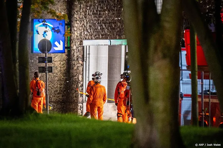 specialistische eenheden ingezet bij instorting parkeergarage