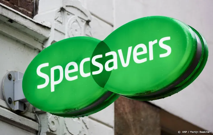 specsavers boekt recordomzet maar arbeidsmarkt remt uitbreiding