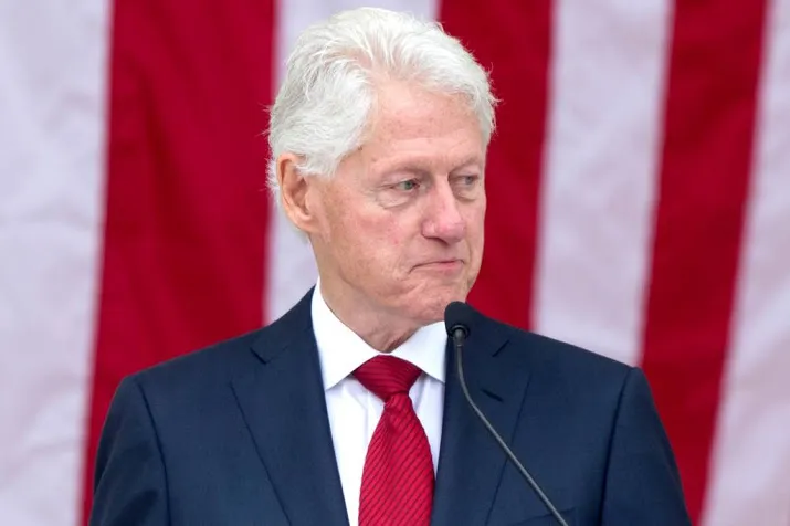 speech clinton verstoord tijdens aidscongres