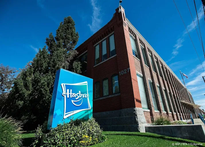 speelgoedbedrijf hasbro ziet verkopen verder dalen
