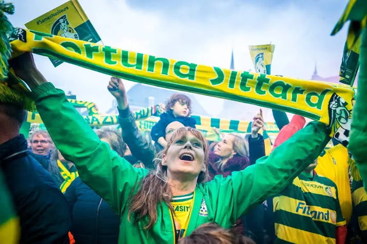 spelers fortuna gehuldigd in sittard