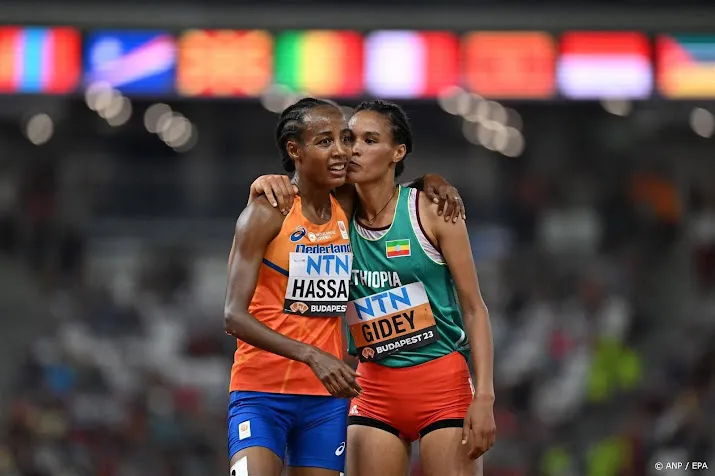 sportiviteitsprijs atlete gidey voor troosten gevallen hassan