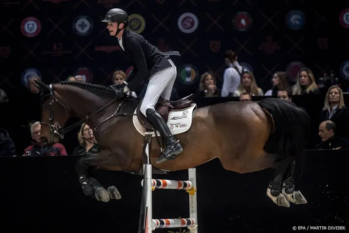springruiter schuttert vierde in doha