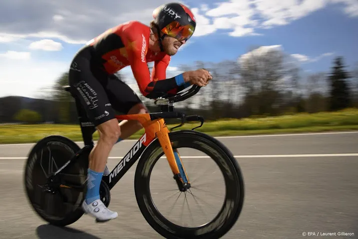 sprinter bauhaus wint eerste rit in ronde van slovenie