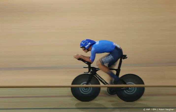 sprinter milan maakt favorietenrol waar in ronde van valencia