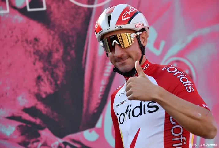sprinter viviani terug in koers na hartproblemen