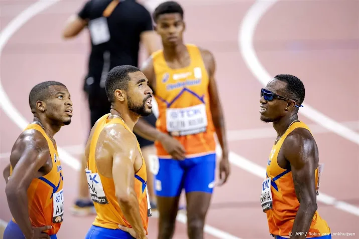 sprinters 4400 estafette nipt door naar finale op wk atletiek