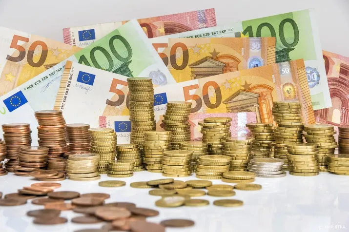 staat moet meer geld lenen vanwege langere coronasteun