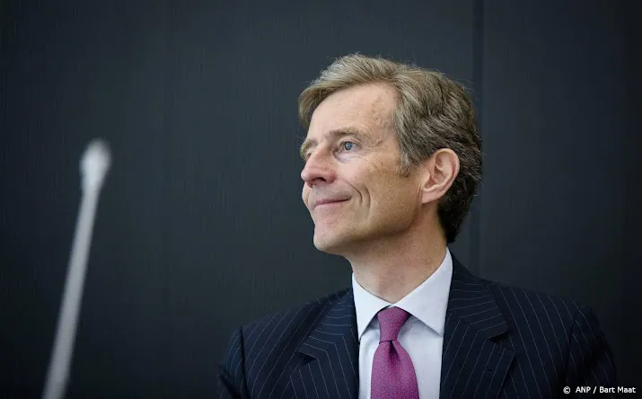 staatsagent klm moet meer doen aan structurele bezuinigingen