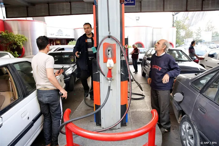 staatsmedia meeste tankstations in iran maandag buiten werking