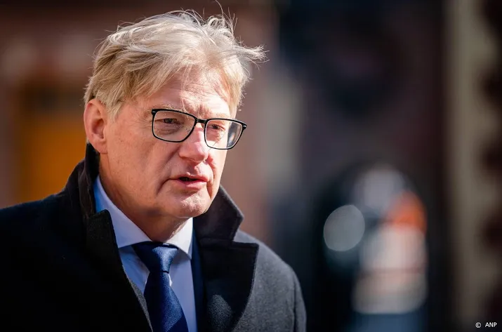 staatssecretaris spreekt ambassadeur over afgekeurde mondkapjes
