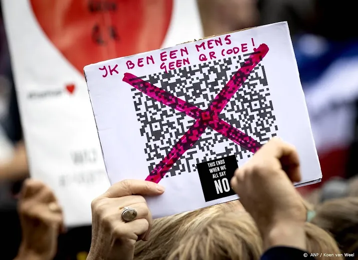 staking me zondag in amsterdam gaat in afgeslankte vorm door
