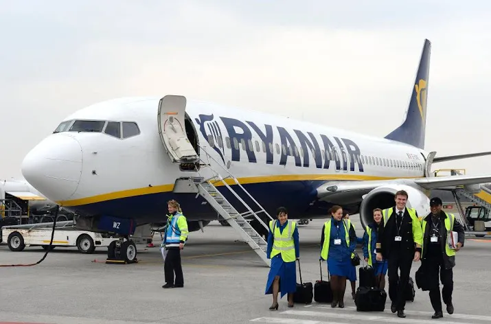 staking ryanair raakt 12 nederlandse vluchten