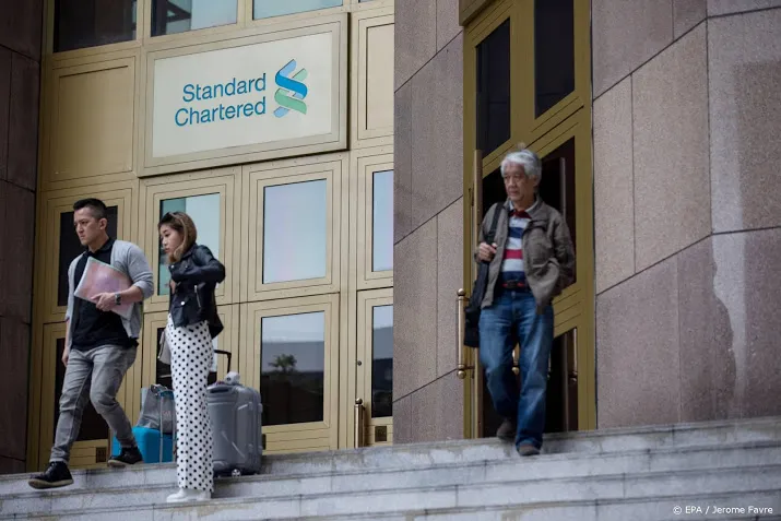 standard chartered beboet voor kwestie iran