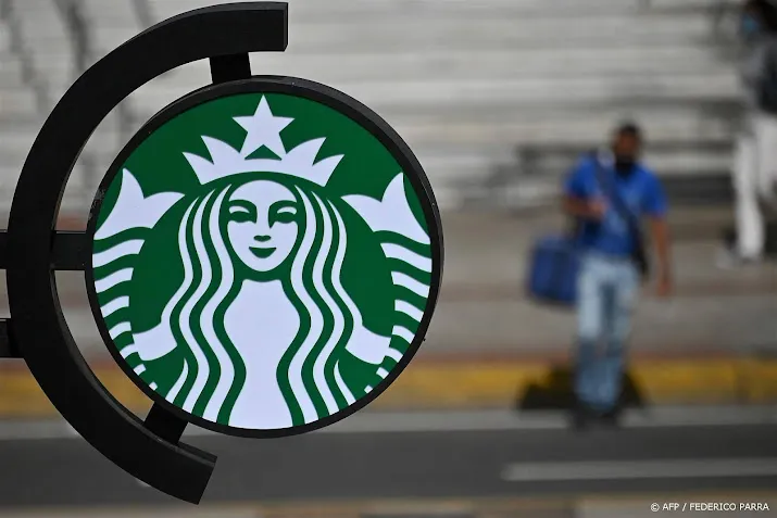 starbucks stijgt op hoger wall street moderna zakt na cijfers