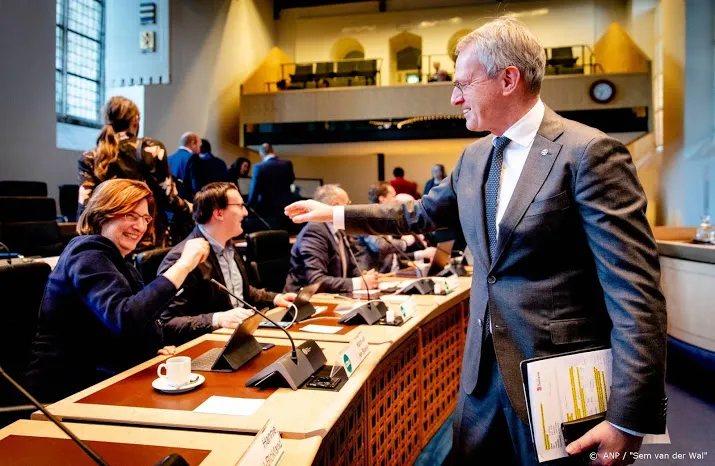 staten zeeland den haag moet afspraak over kazerne nakomen