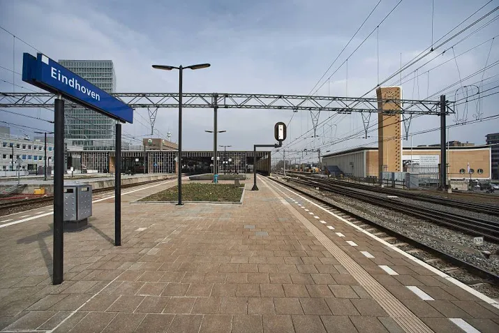 station eindhoven heropend na verbouwing