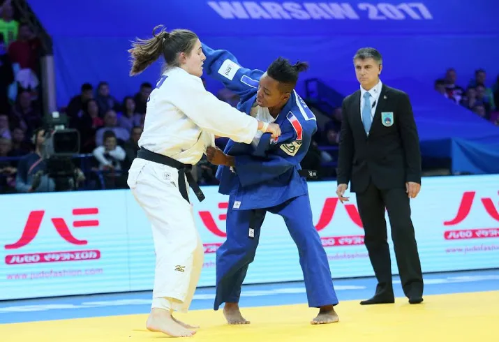 steenhuis grijpt zilver na slopende finale