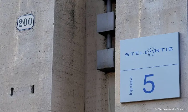 stellantis schort autoproductie rusland op vanwege logistiek