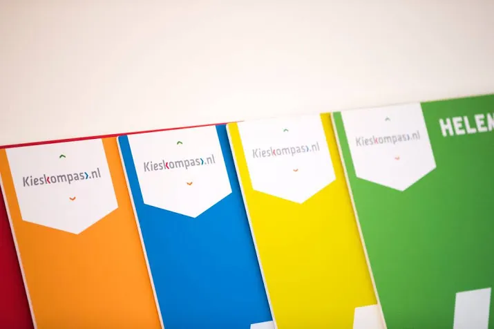 stemhulpen samen op een website