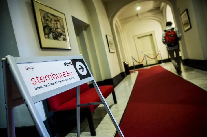 stemlokalen dicht het tellen begint