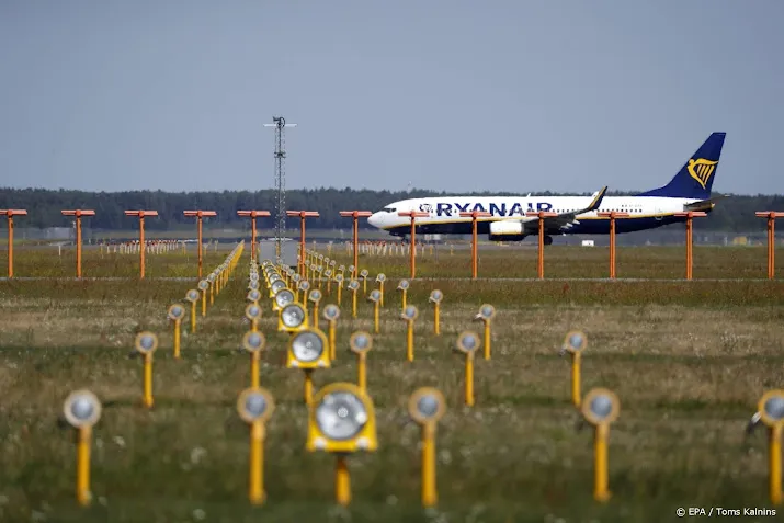 sterk zomerseizoen helpt ryanair aan stevige winst