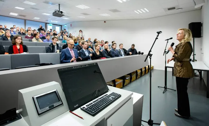 sterke positie voor nederlands onderwijs