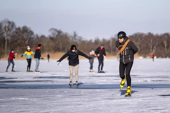 stichtse vecht dreigt met noodverordening om toeloop schaatsers