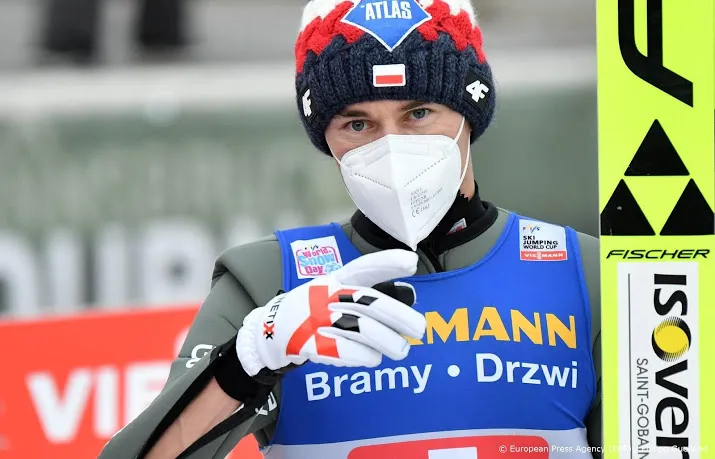 stoch neemt met zege in innsbruck leiding in vierschansentournee