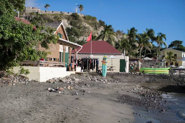stormschade st eustatius in augustus hersteld