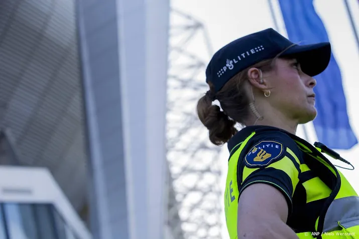 straatracers gewond in hendrik ido ambacht politie wil ingrijpen