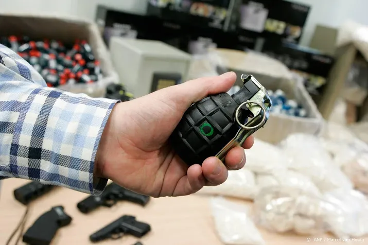 straf bezit en gebruik handgranaten verdubbeld