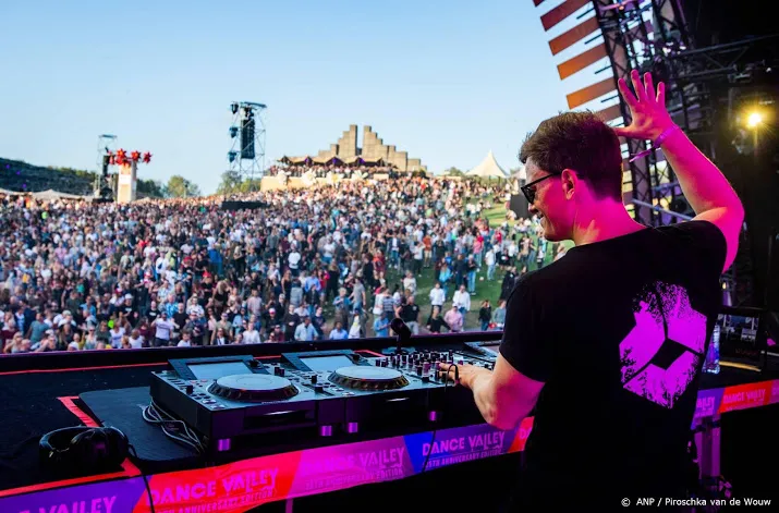 straf windje op 25e dance valley