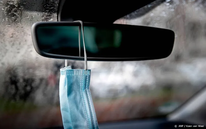 strengere coronaregels in de regiotaxi