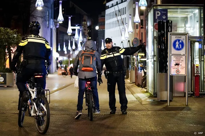 student krijgt weer wat vrijheid terug met opheffen avondklok