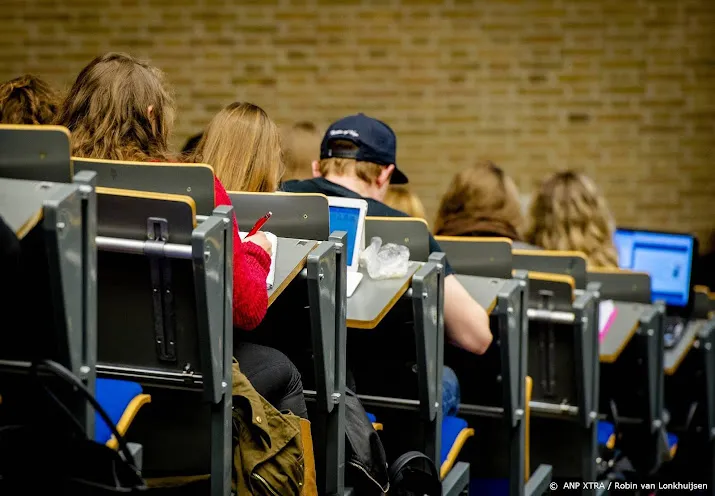 studenten pleiten voor renteplafond studieschuld