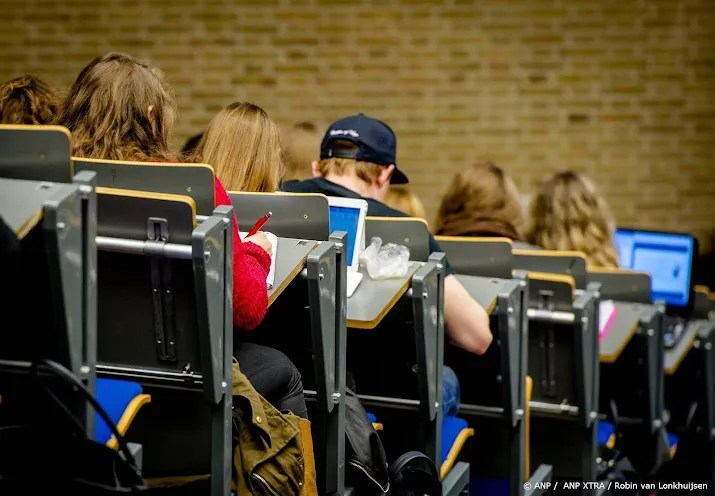 studentenvakbond houd rekening met voertaal opleidingen