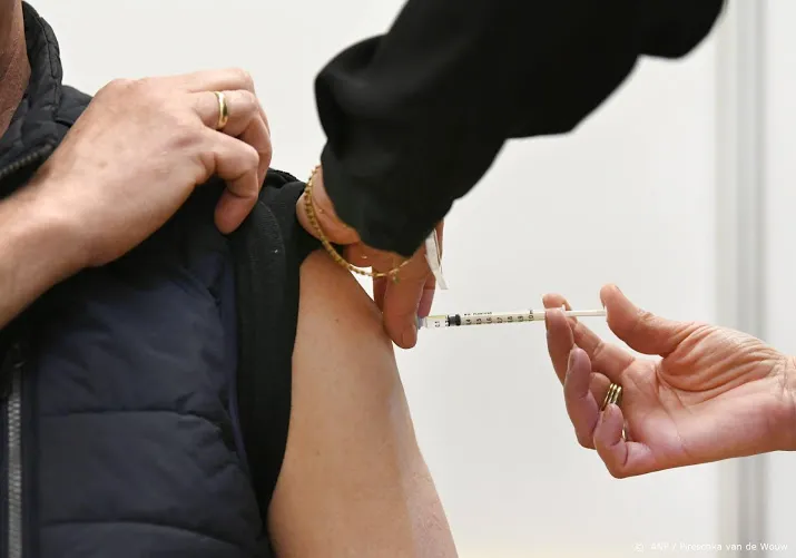 studie naar 1 vaccinatie bij corona langer dan halfjaar geleden